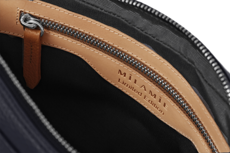 LEA torebka skórzana na ramię granat nocny wnętrze – MILAMIE Warsaw