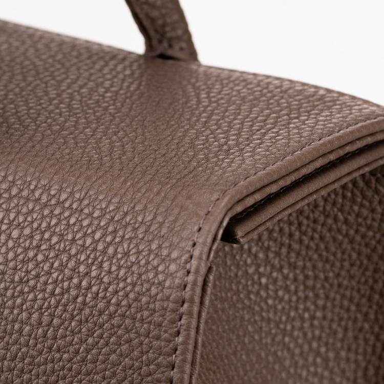 AUDREY shopper skórzany damski brąz czekoladowy detal zapięcia – MILAMIE Warsaw