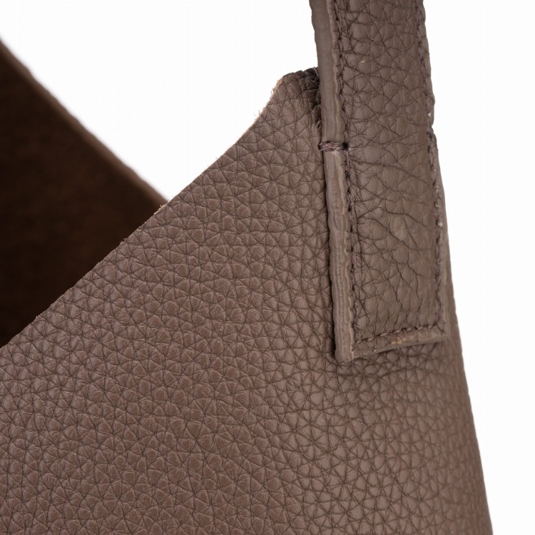 REBECCA torebka skórzana na ramię brąz czekoladowy detal zapięcia – MILAMIE Warsaw