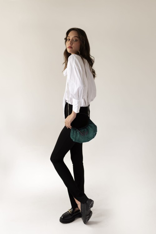 MONICA torebka wieczorowa skórzana butelkowa zieleń stylizacja – MILAMIE Warsaw