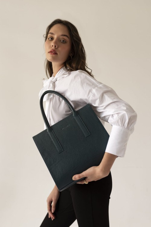 AUDREY shopper skórzany damski turkus głęboki stylizacja – MILAMIE Warsaw