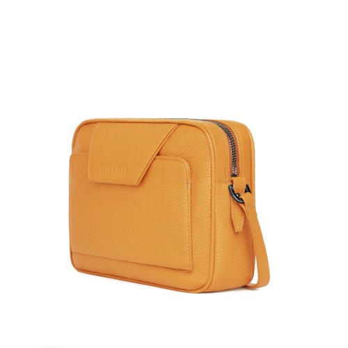 LEA torebka skórzana na ramię musztardowy widok z boku – MILAMIE Warsaw